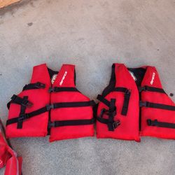Vests for 🏊‍♂️ swim 