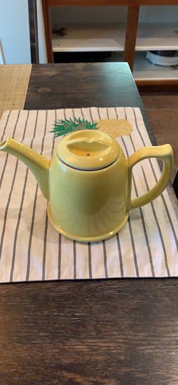 Vintage Hall teapot made in USA