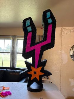 Spurs piñata