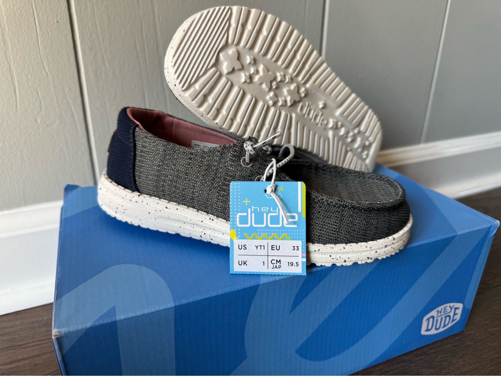 Hey Dude girl sneaker loafers