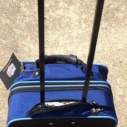 NFL Athalon Tennessee Titans Rolling Duffle / Cooler New 