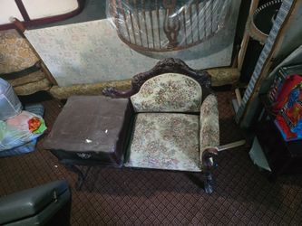 Antique Chair With Table