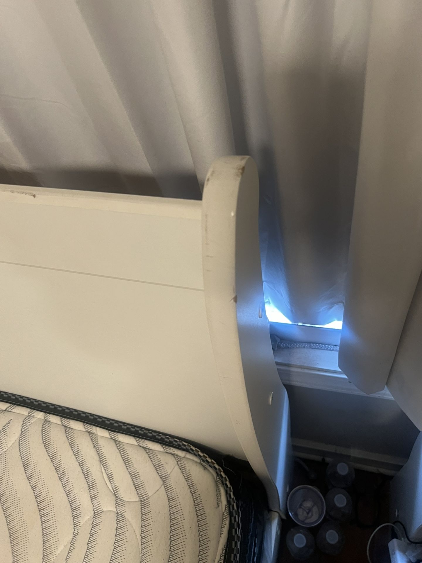 1 Twin Bed