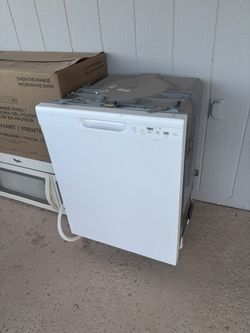 Almost New Dishwasher
