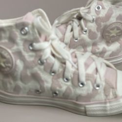 Converse Size 3  Used 