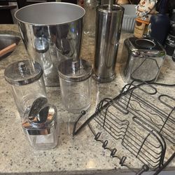 Great Condition Bathroom Set 