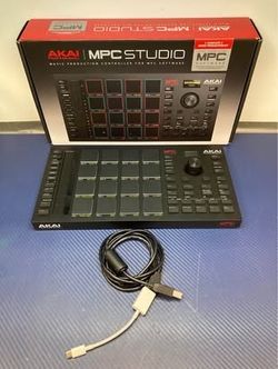 Akai Professional MPC Studio USB MIDI Pad Controller