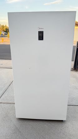 MIDEA FREEZER