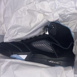 Black Metallic 5s