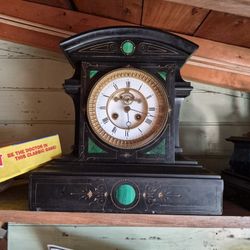 Victorian Marble 8 Day Mantel Clock 