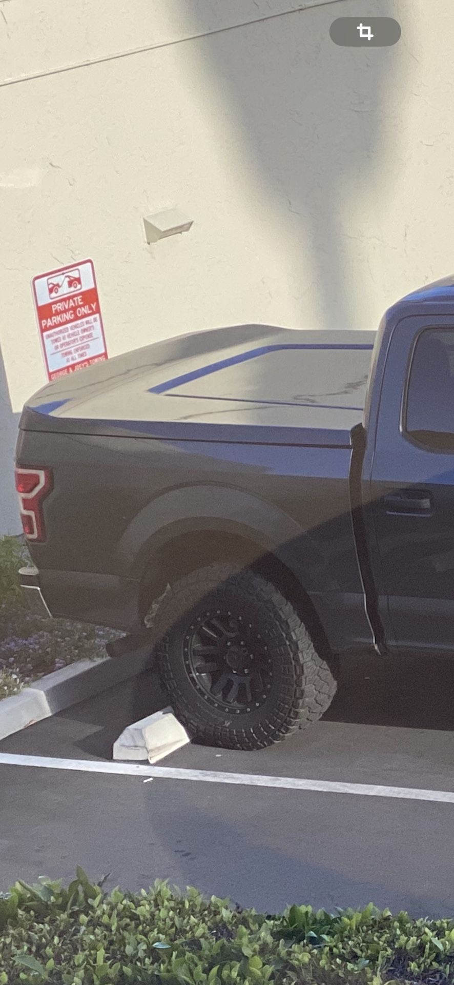 Tapa Para. Ford F150 2018