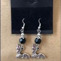 NEW Halloween Bat Dangle Earrings