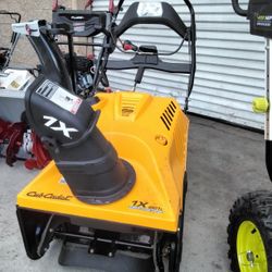 Cub Cadet Snow Blower LHP 208cc 1 Stage OHV Gas Powered