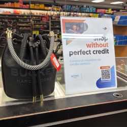 The Bucket Marc Jacobs 