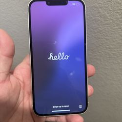 iPhone 13 128Gb White (Unlocked) READ DESCRIPTION