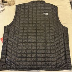 North Face Thermal ball 3x With Tags 