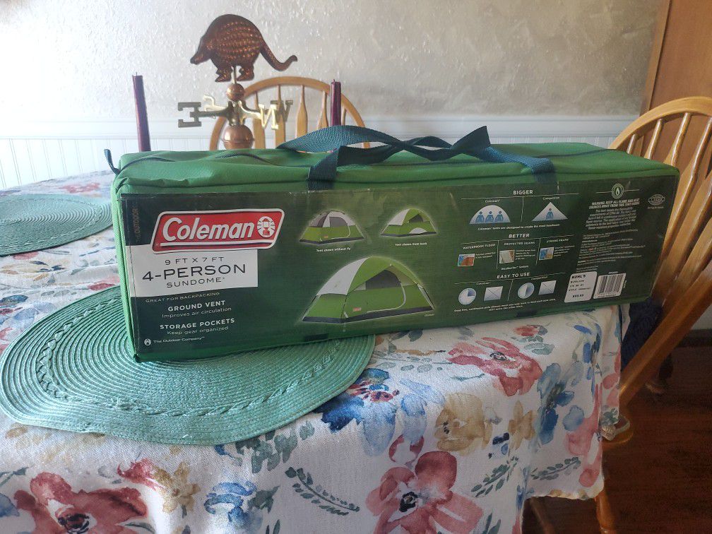 NEW, NEVER USED COLEMAN 4-PERSON 9X7 SUNDOME 