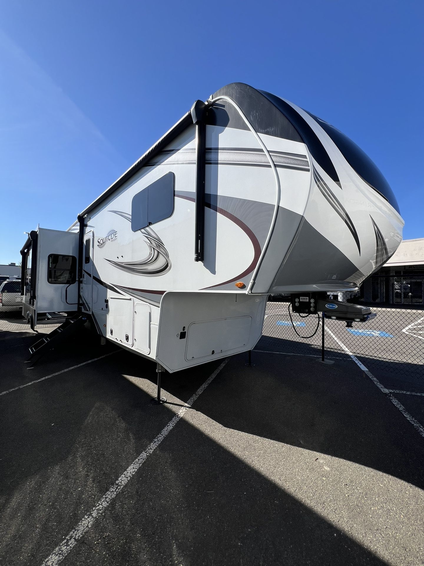 2023 GRAND DESIGN Solitude 345GK-R