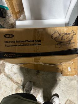 VOCIC Electric Raised Toilet Seat Lift w/ Handles – Brand New