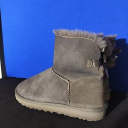  UGG  Women's Mini Bailey Bow II Winter Soft Boots Grey (Size 11)