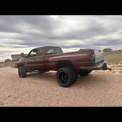 Dodge Ram 3500 5.9 Cummins 