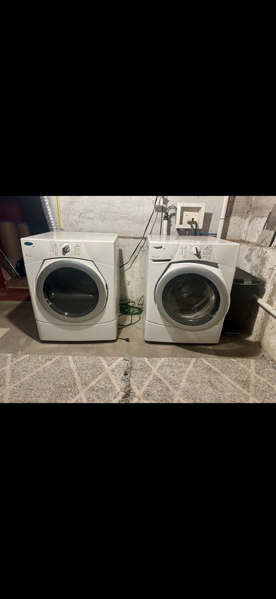 Gas Whirlpool Dryer 4 Cu Ft.