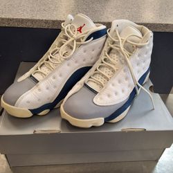 414571-164 Jordan 13s Retro French Blue Size 10