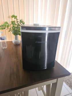 Freezimer Countertop Ice Maker