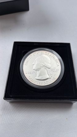 US Mint America the Beautiful 5 oz Silver Uncirculated Coin (Box & COA)