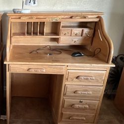 Classic Oak Rolltop Desk 