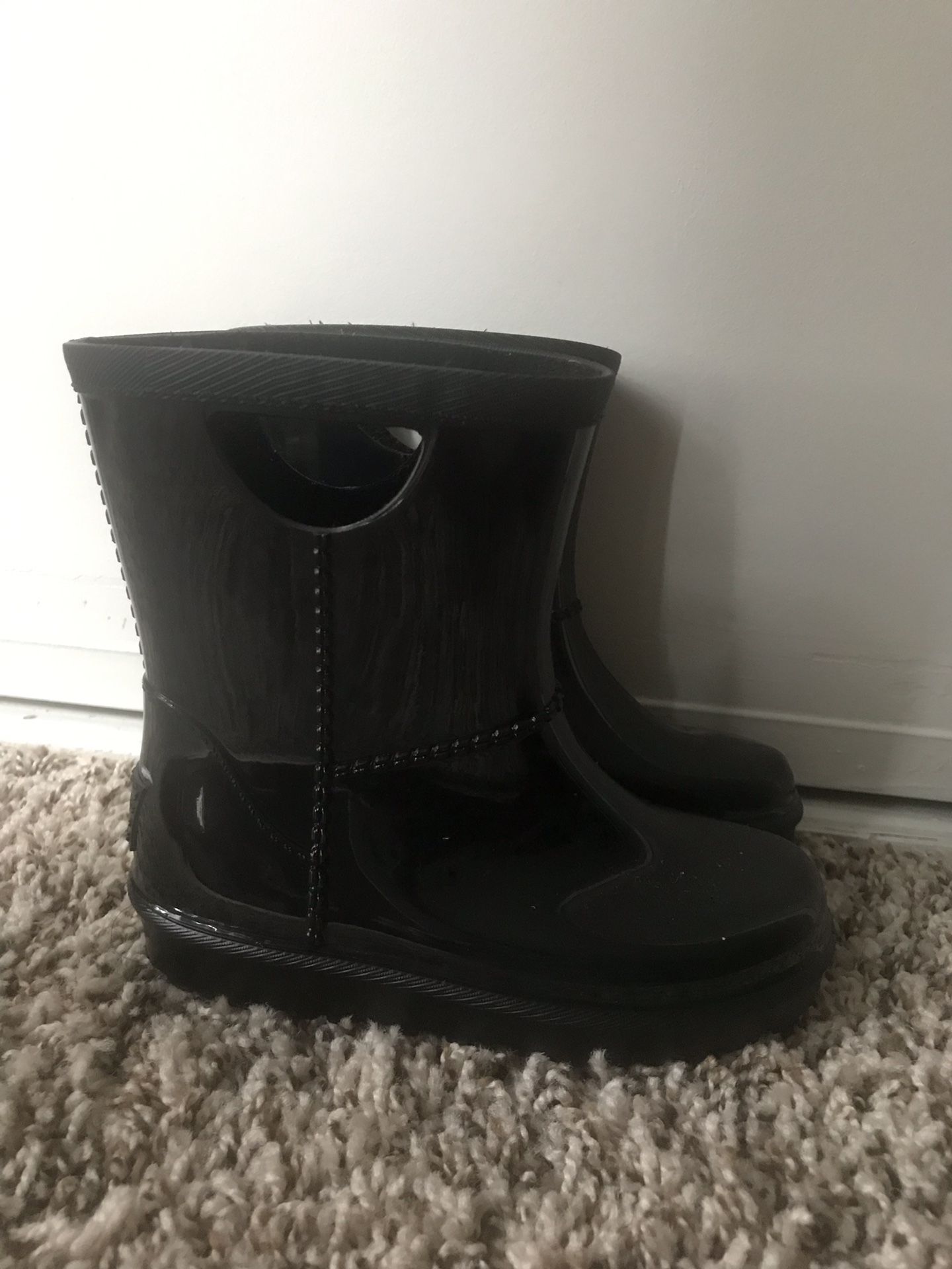 Ugg rain boots