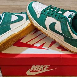 Nike Dunk Low Size 9.5 For Men