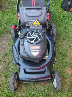 Craftsman rear wheel drive self-propelled lawnmower with bag