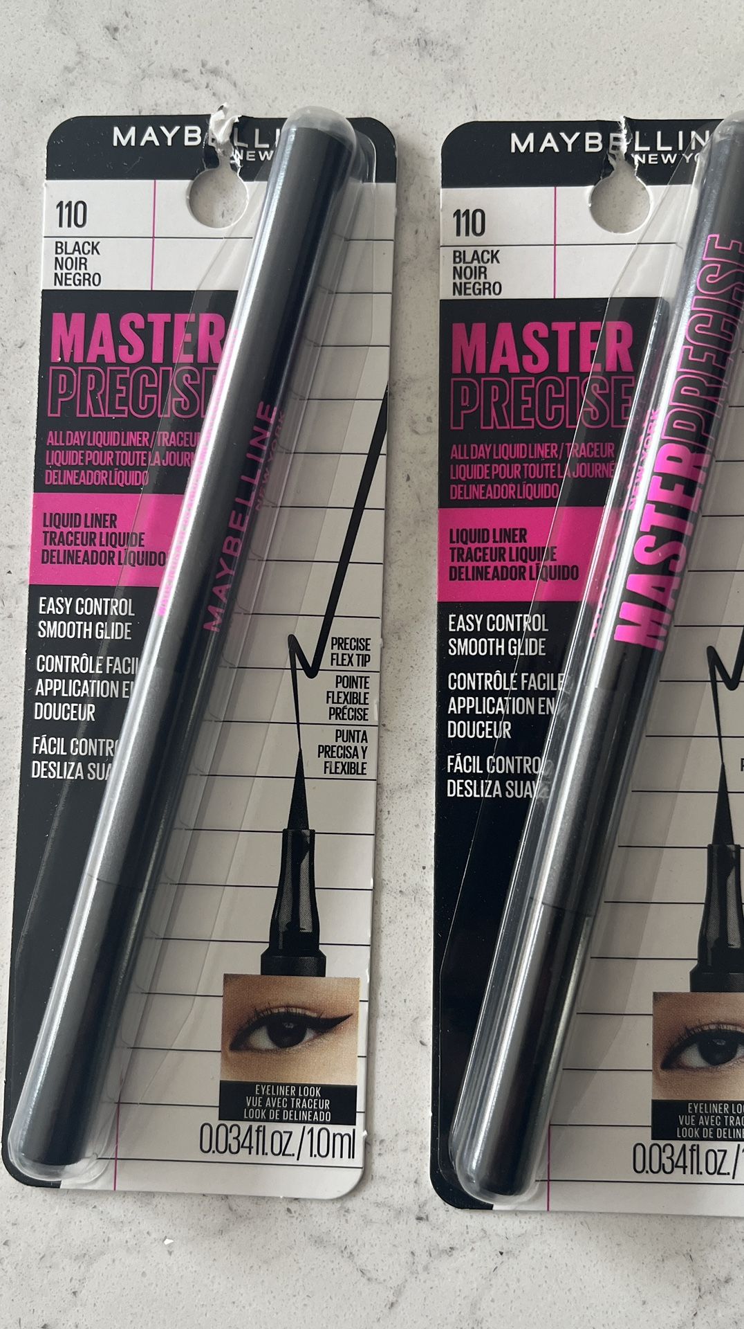 2 Maybelline Master Precise liquid eyeliner 110 Black