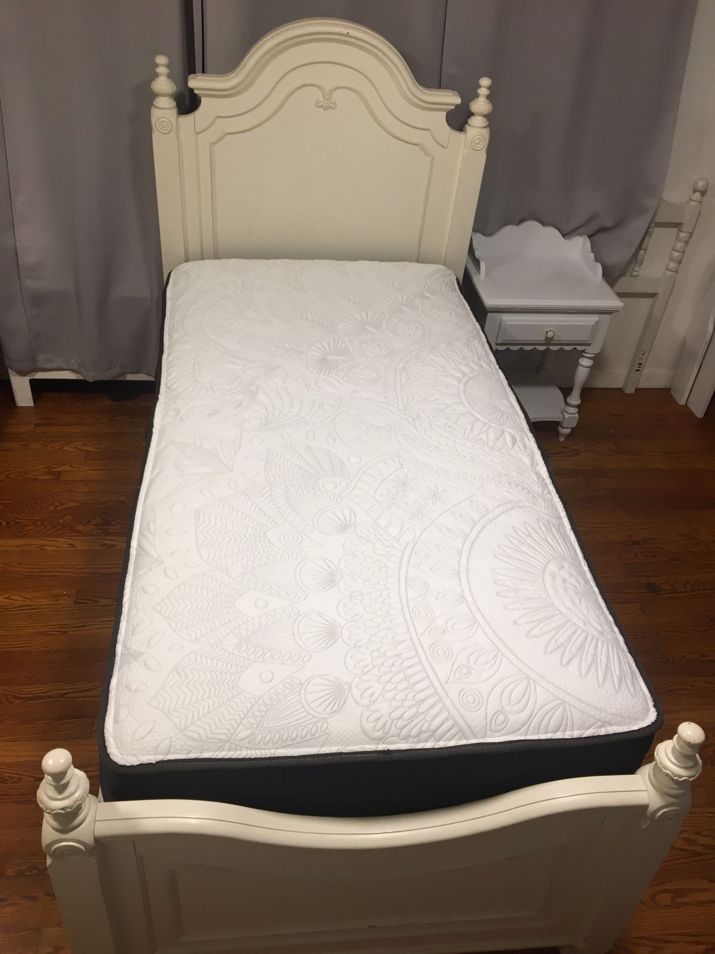 Sealy Posturepedic Beds And Mattresses