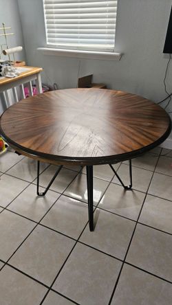 Table and 4 chairs