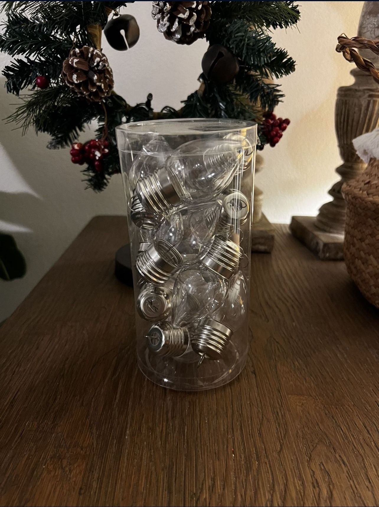 DIY CLEAR PLASTIC FILLABLE CHRISTMAS BULBS-12 Count 