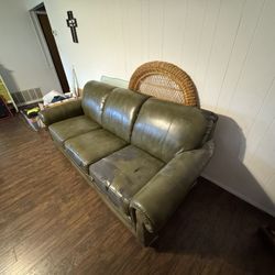Lazy-boy Green Sleeper Sofa
