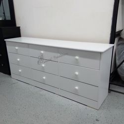 White Bedroom Dresser! 9 Drawer Dresser!