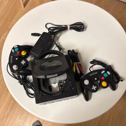 Nintendo GameCube DOL-101 – CubeODE Installed – 512GB SD – 2 OEM Controllers 