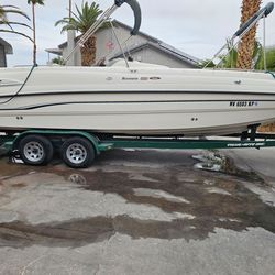 1998 Chaparral  Sunesta 252 Special Edition Deck Boat