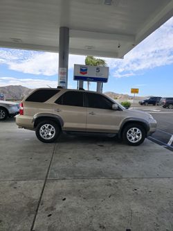 2003 Accura MDX
Automatic 
runs very good 
NO ISUES
HAND Clean title
TAGS 03/27
AC WORK
Motor    V6
VERY GOOD TIRES
4 WD
Seat no ript very clean
ac su