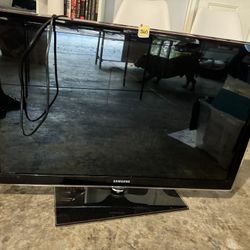 40” Samsung TV