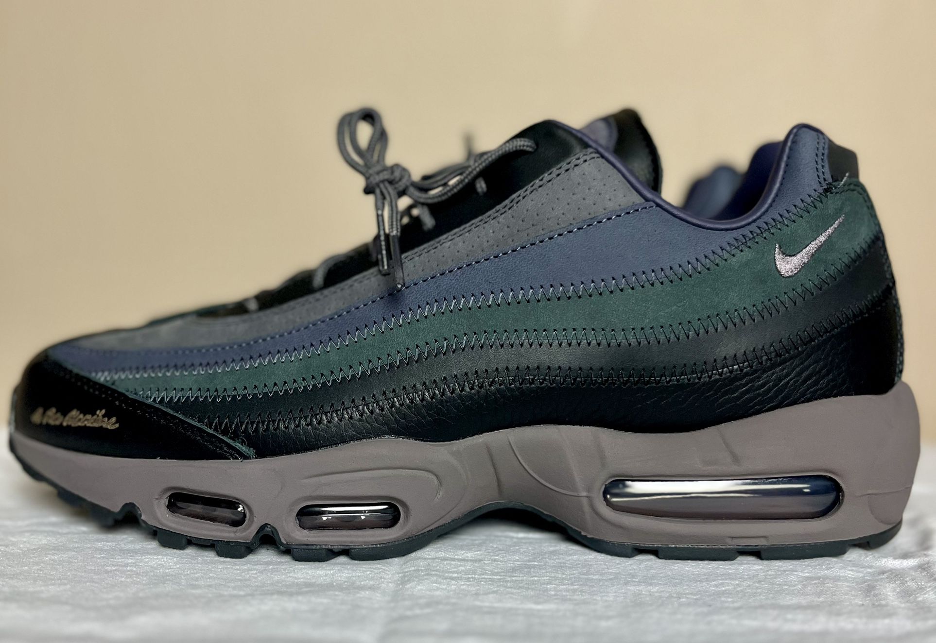 A Ma Maniere Air Max 95 SP “Black/Violet Ore” Size 11 Men’s FZ8743-001