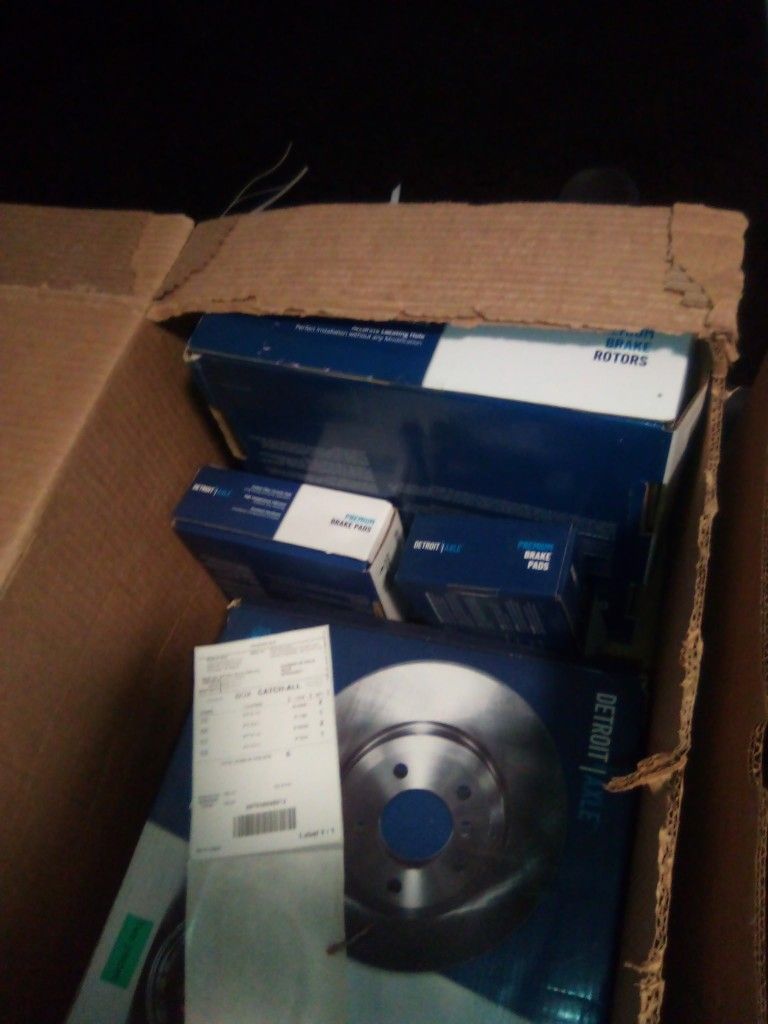 Brand New Brake's And Rotors For 2008 Pontiac G6 3.5
