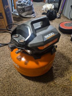 RIDGID 6 Gallon 150 PSI Air Compressor
