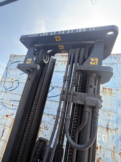 Caterpillar forklift