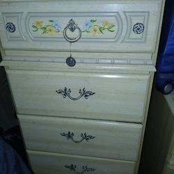 Girls Tall Skinny Bureau And A Smaller Matching Bureau 