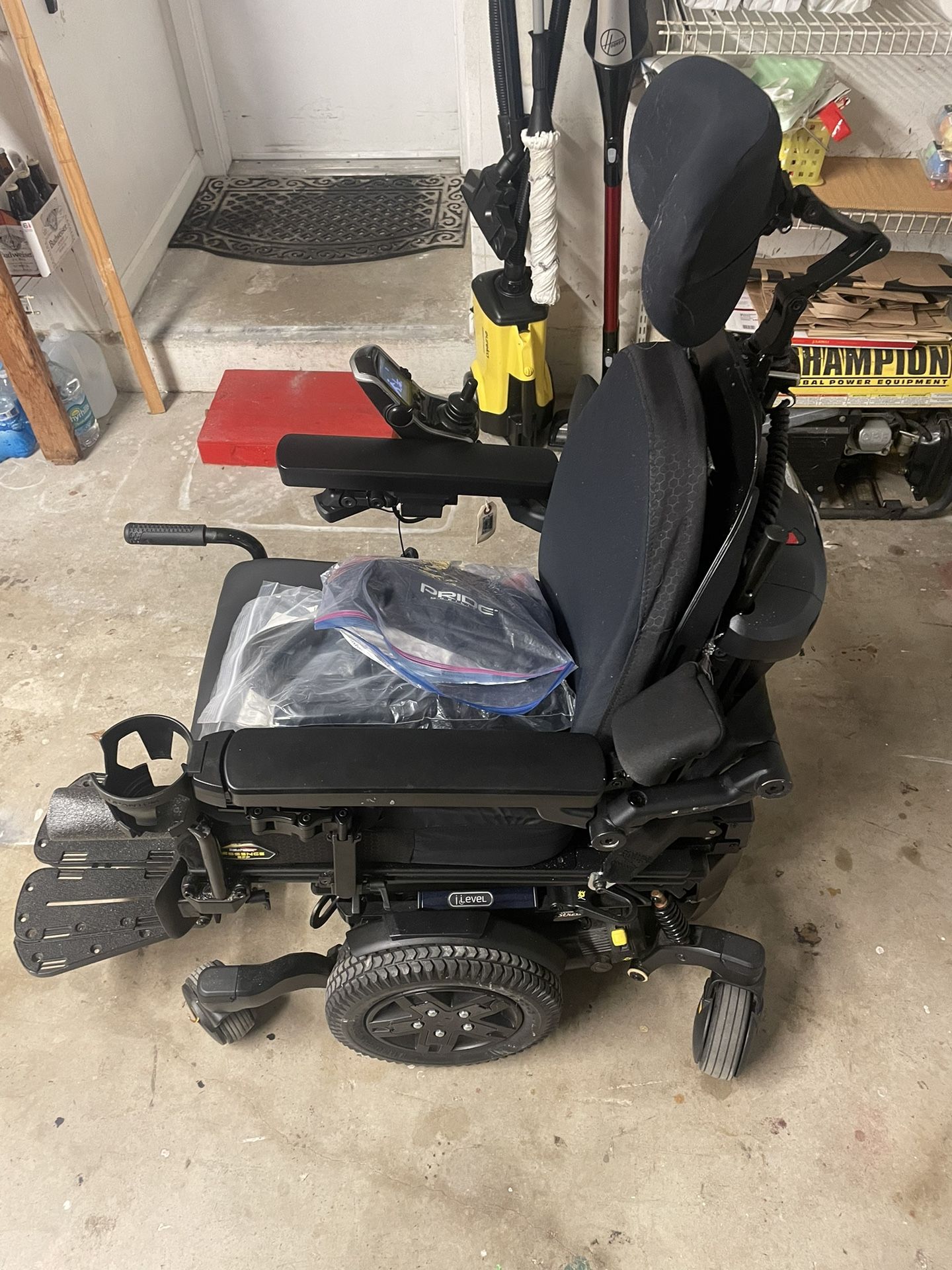Electric Wheelchair