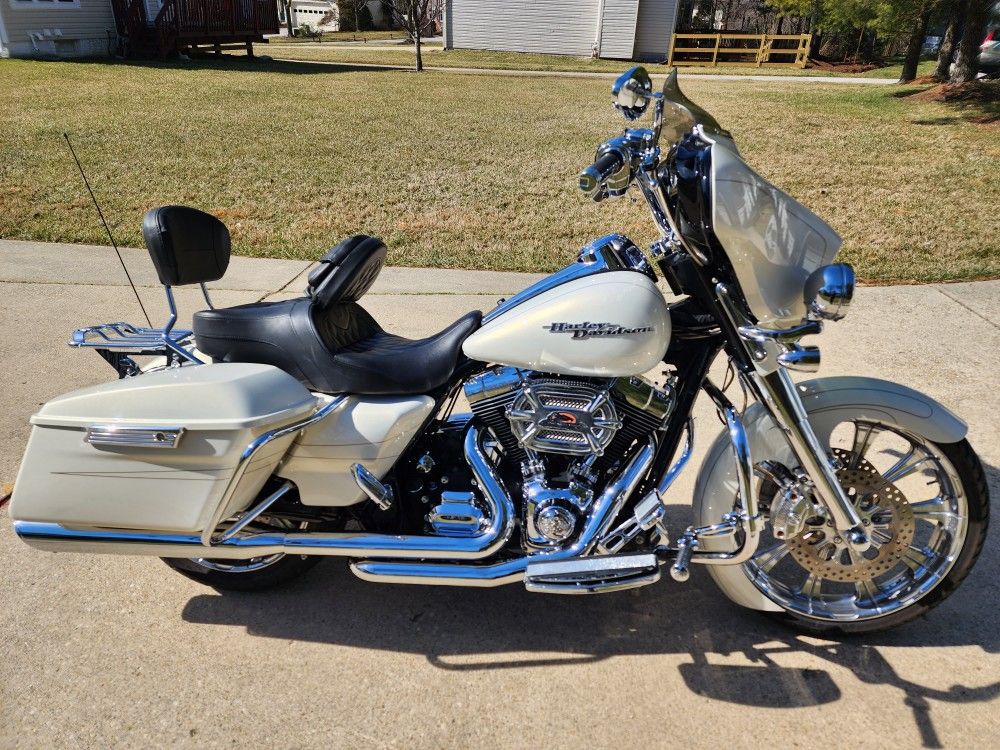 2015 Harley Davidson Street Glide Special (FLXHS)